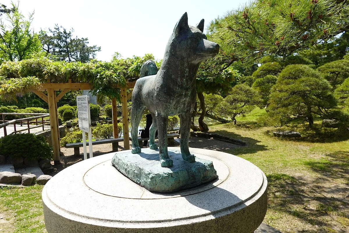 Niigata Station Chuken Tama Ko Statue
