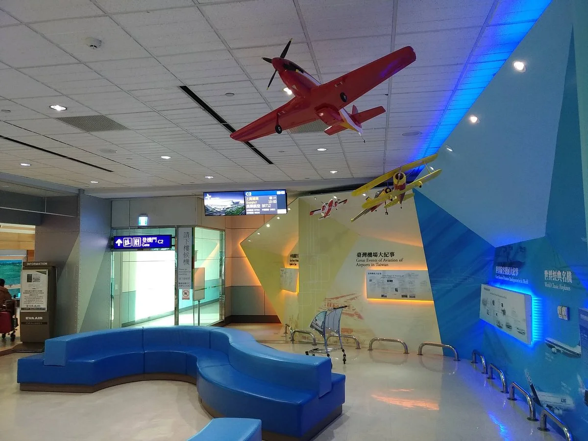 C2 Skyline Waiting Lounge