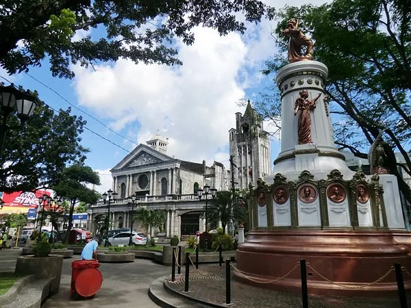 Plaza Quince Martires