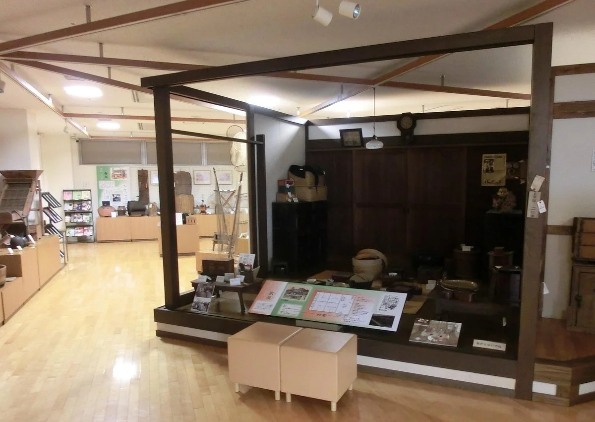 Togocho Kyodo Shiryokan Mukashitaikenkan