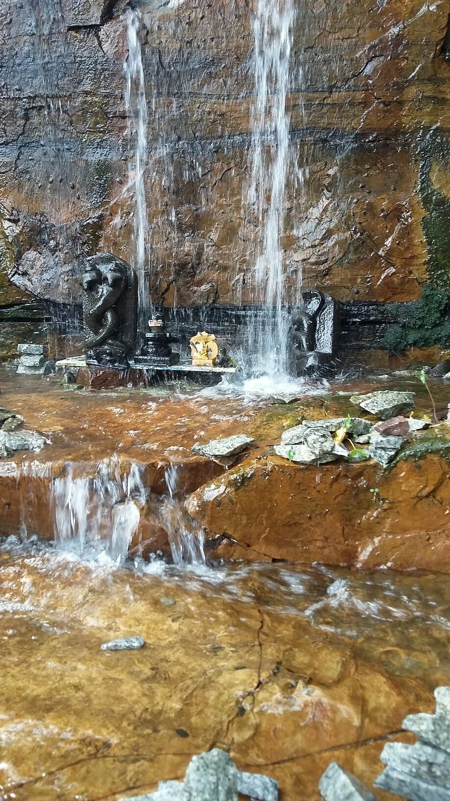Phaladhara Panchadhara