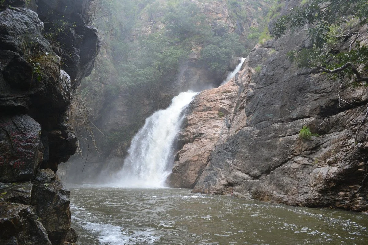 Ganganna Sirrasu Waterfalls