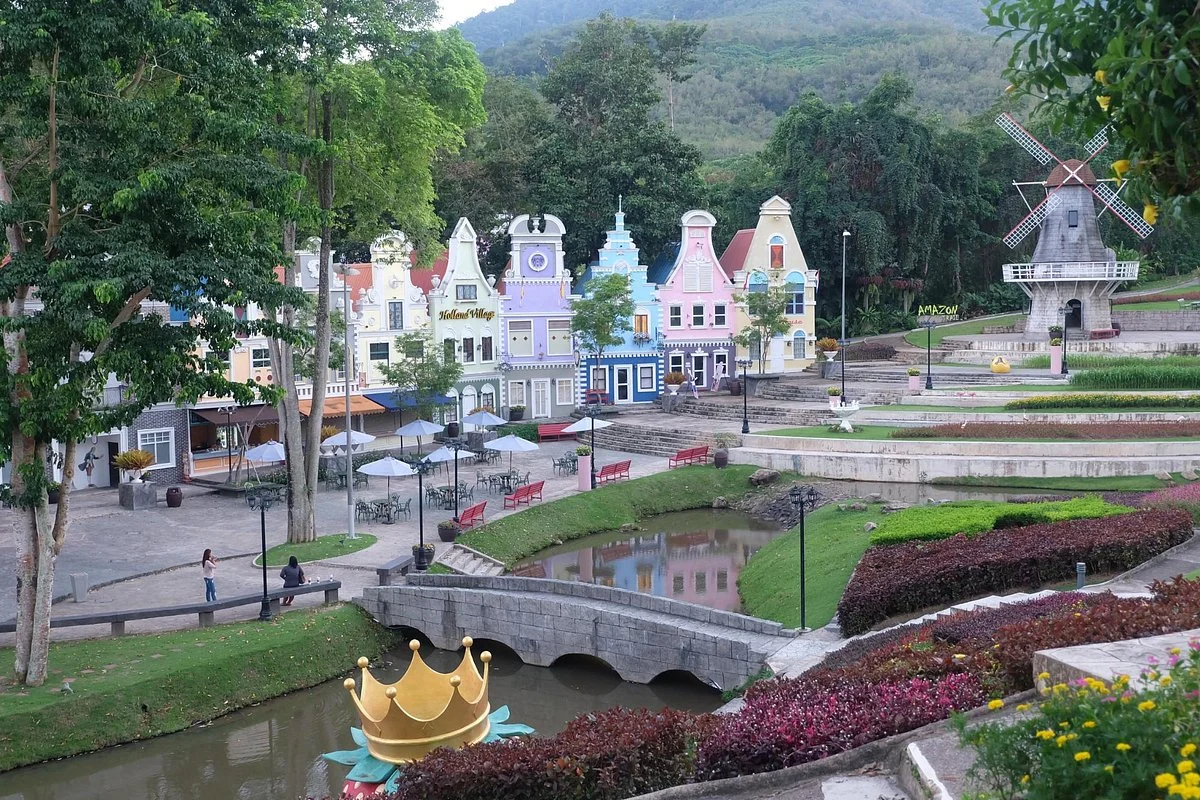 Brookside Valley Resort