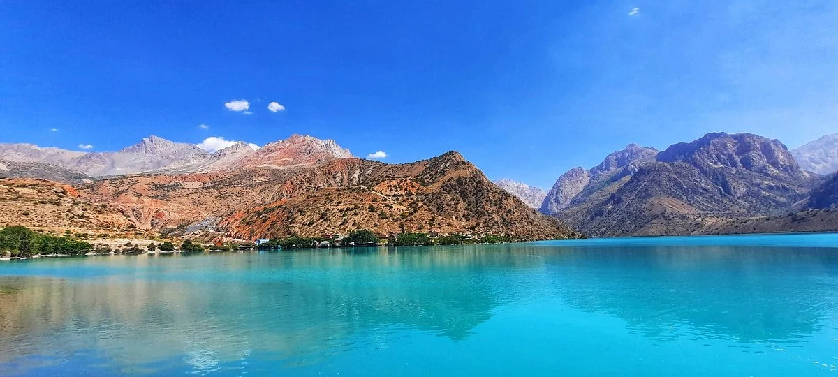 Iskanderkul Lake