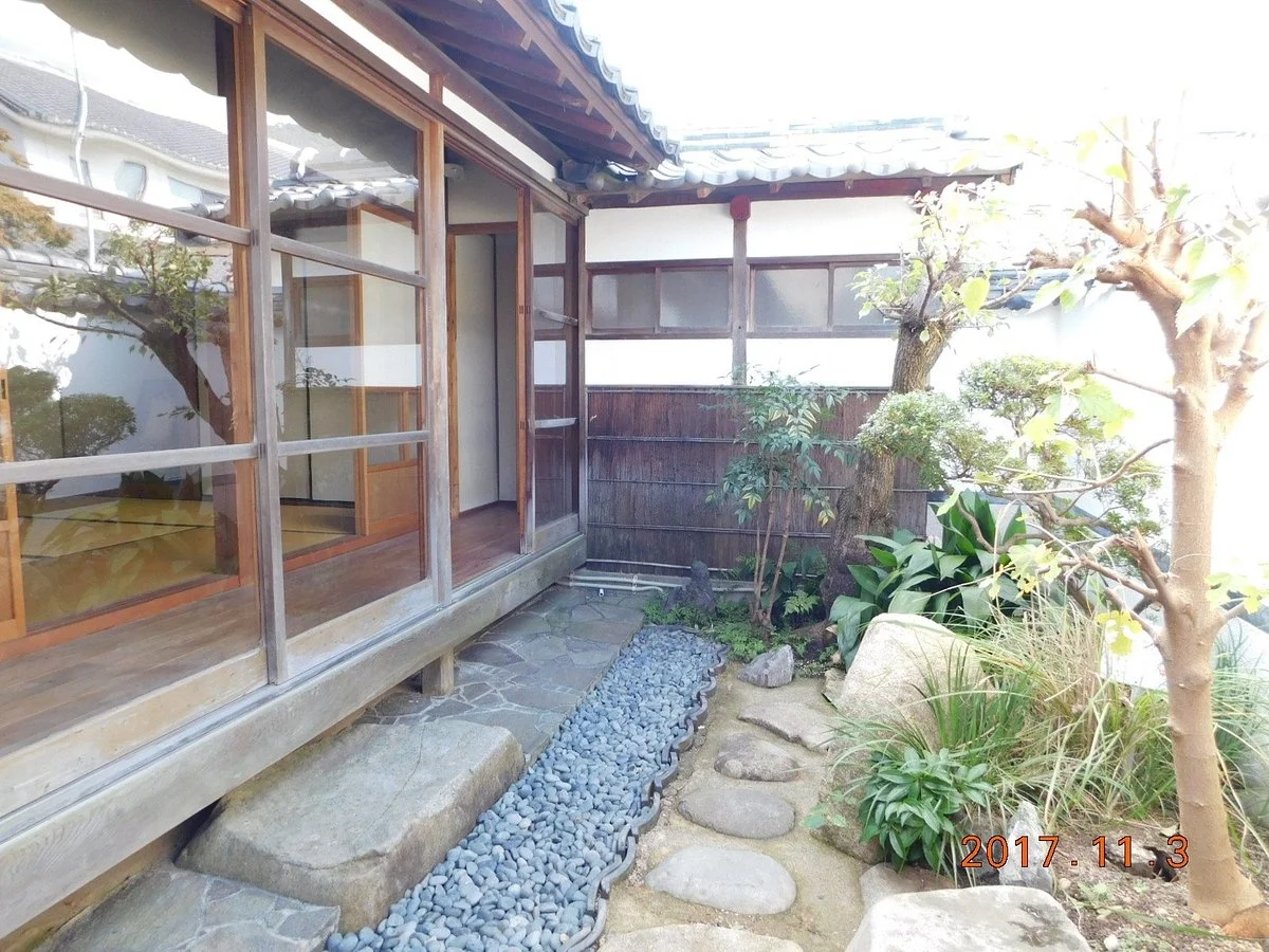 Miki Rofu House