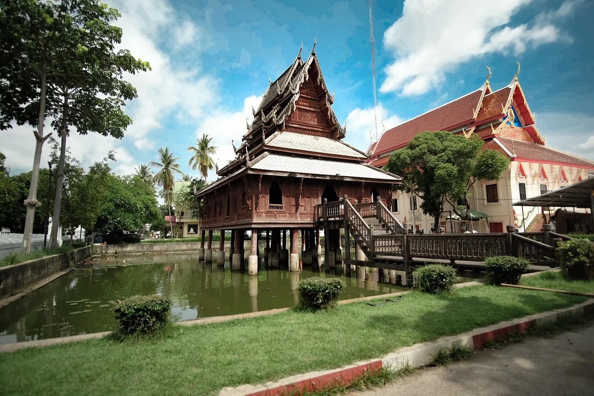 Wat Thung Sri Muang