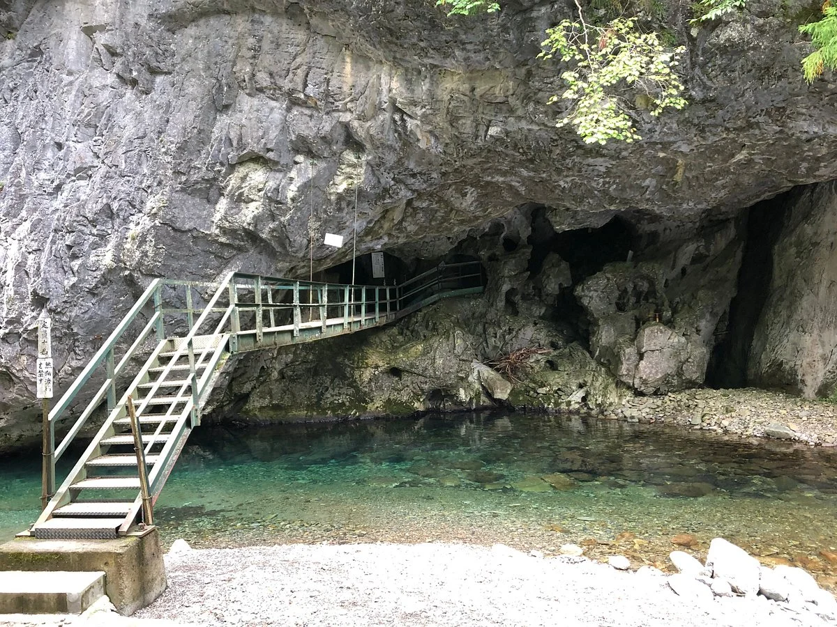 Toro Cave