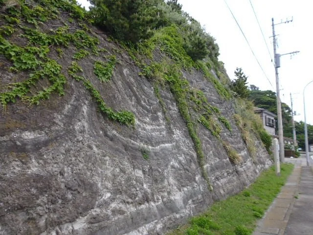 Moroiso Raised Beach