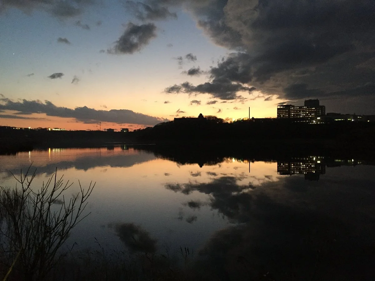 Harutori Lake Hiking Trail