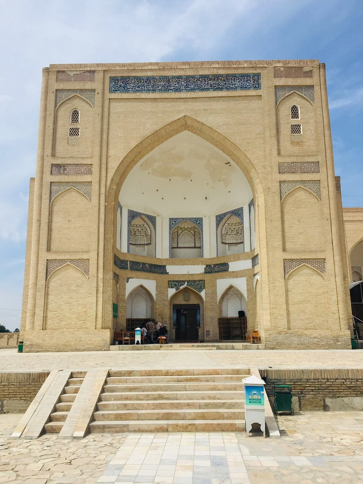 Chor-Bakr necropolis