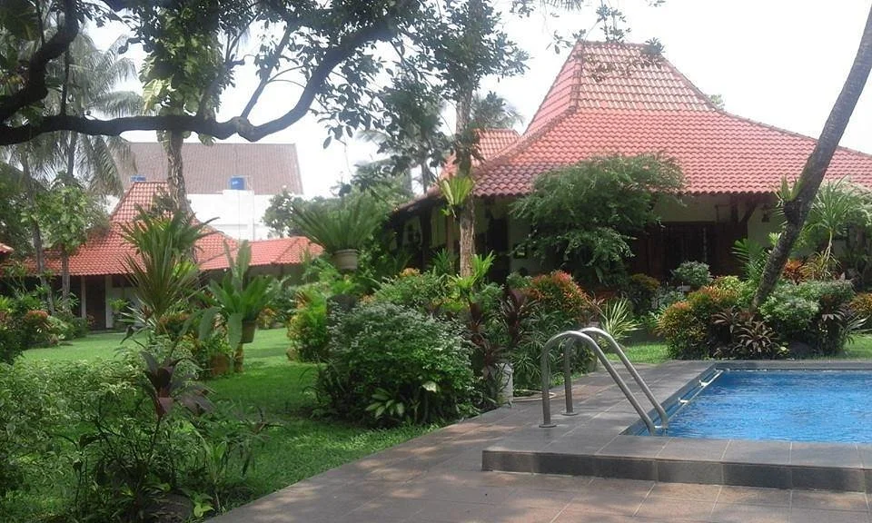 Museum Di Tengah Kebun