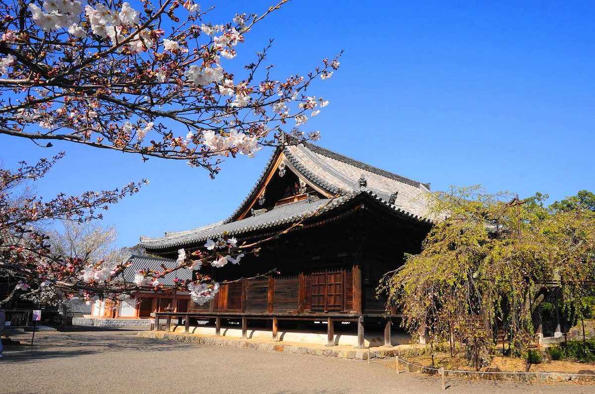 Dojo-ji Temple Hondo