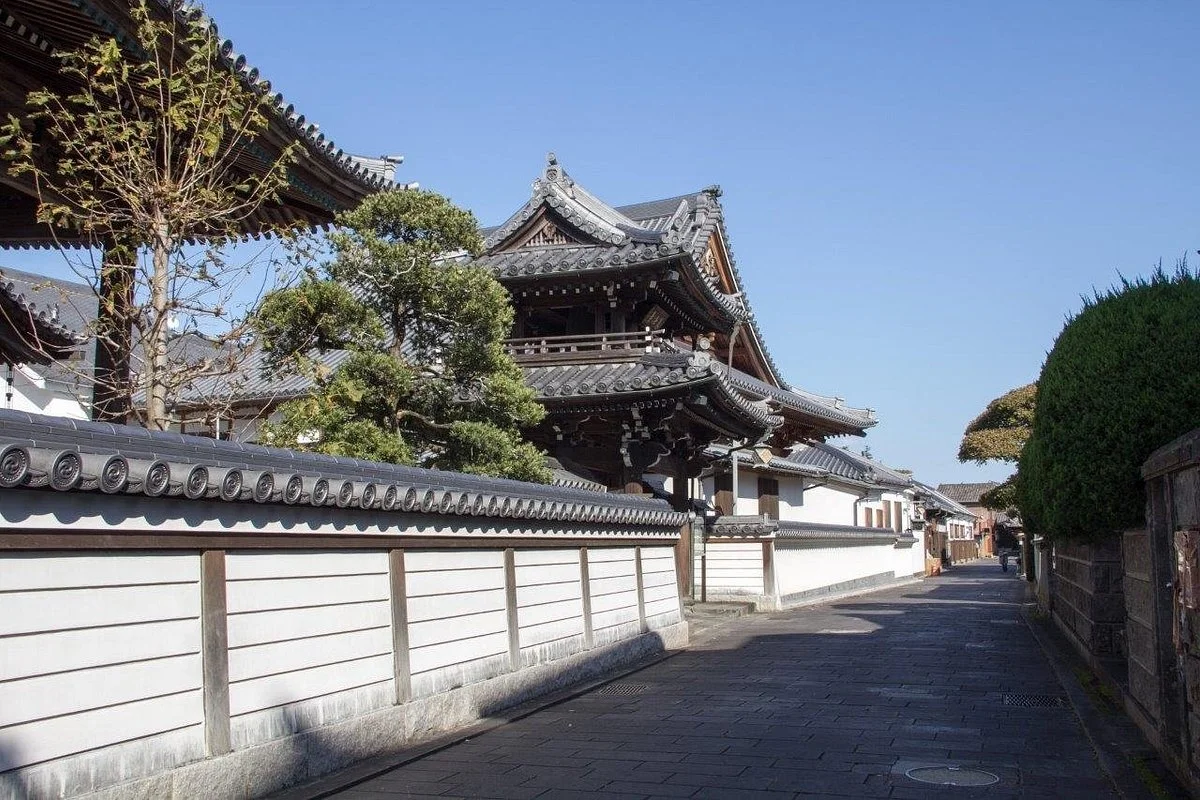 Nioza Rekishi no Michi