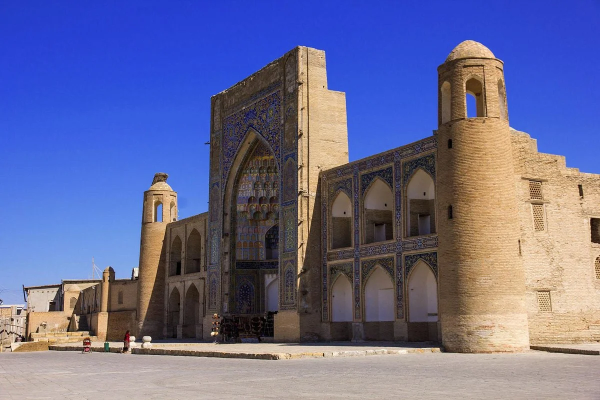 Abdulaziz-Khan Madrasah