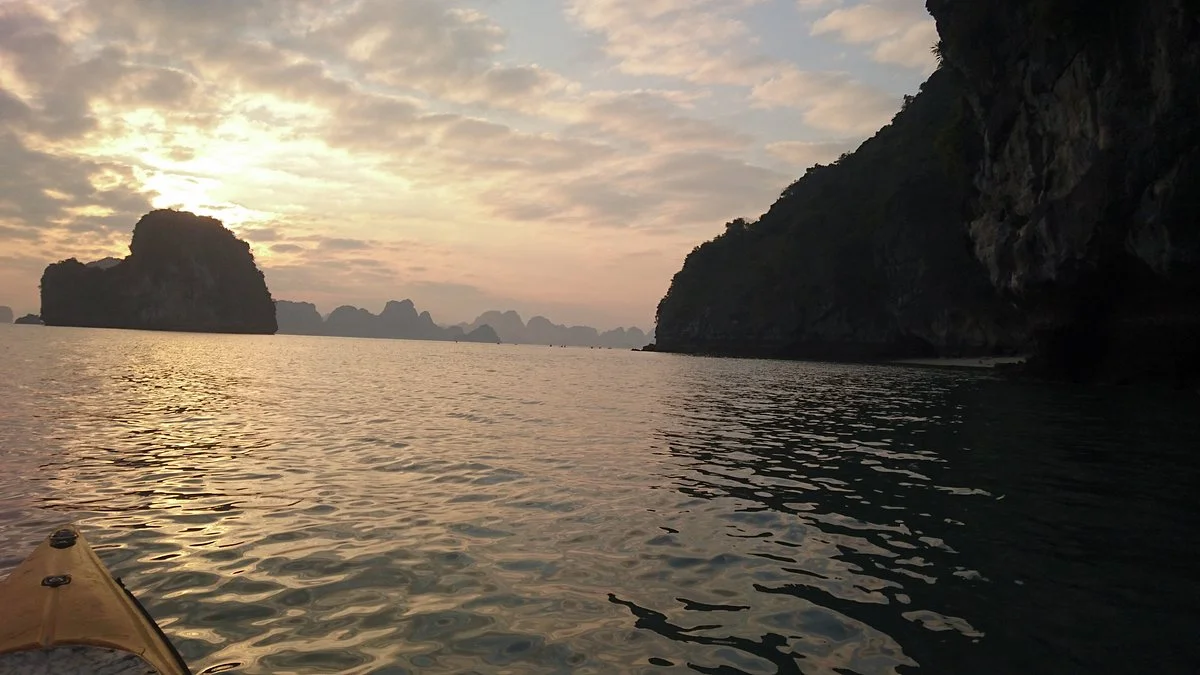 Thien Canh Son Cave
