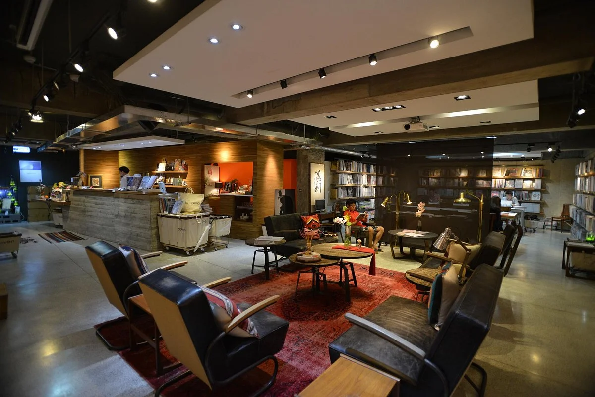 Boven Magazine Library