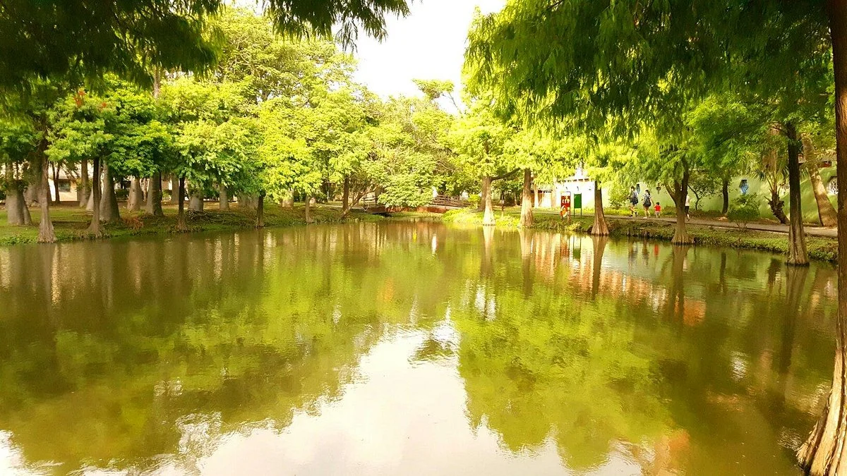 Bakeli Memorial Park