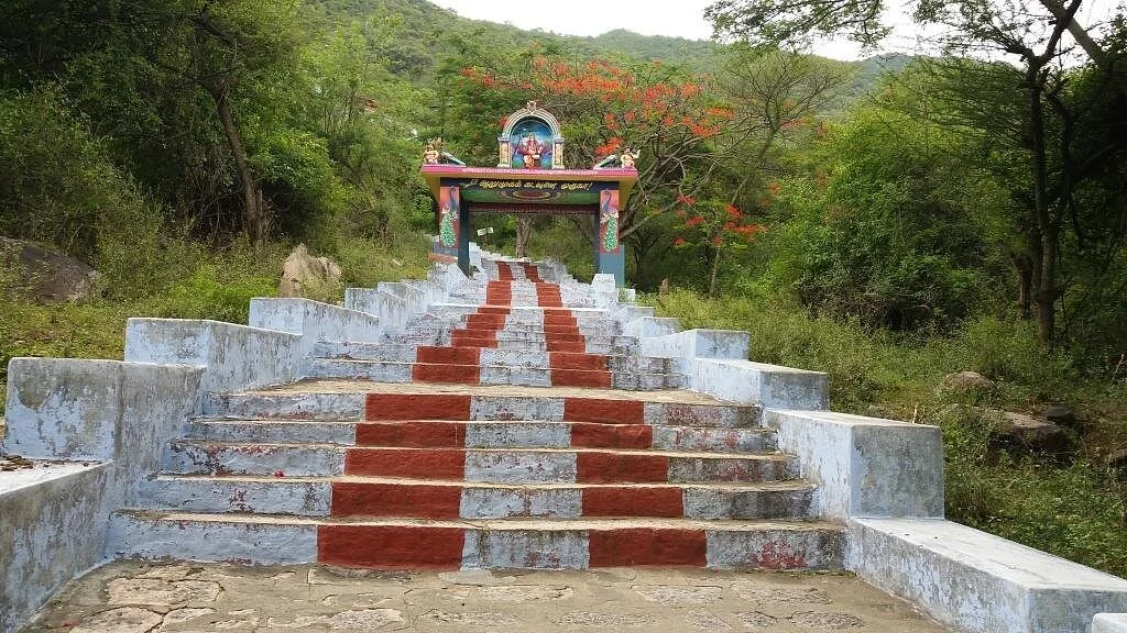 Anubhavi Subramaniar Temple