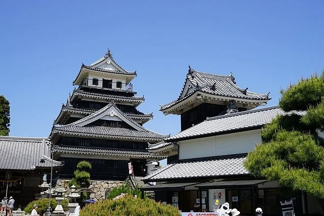 Kanbee Kuroda and Museum