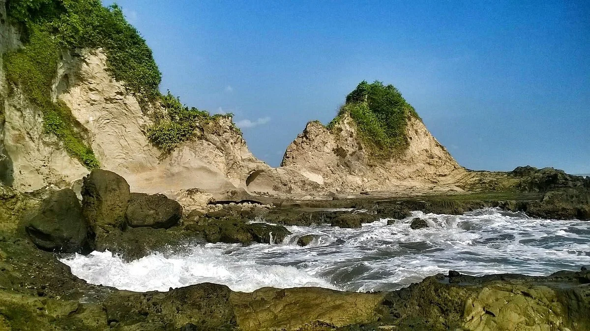 Karang Nini Beach