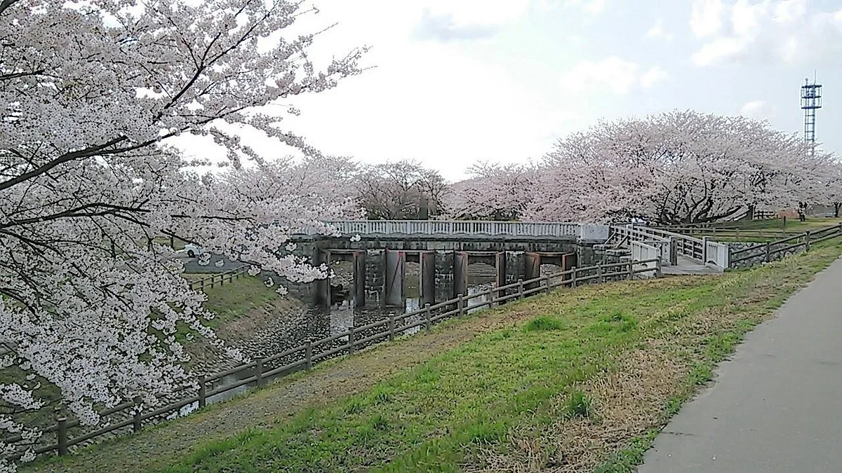 Kajikawa Chisui Memorial Park