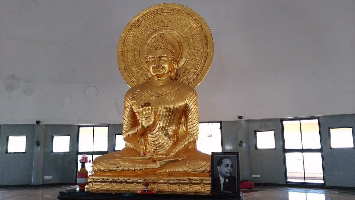 Trirashmi Buddha Smarak
