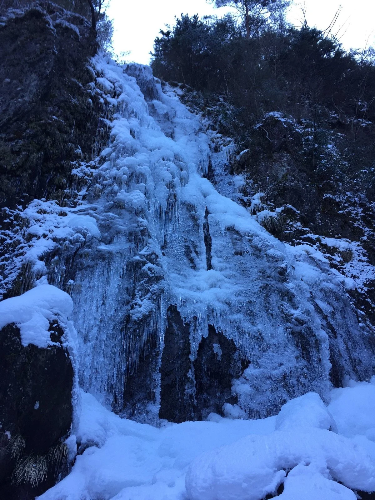 Hemmyo Falls