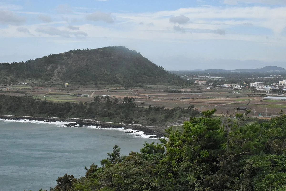Suwolbong Peak