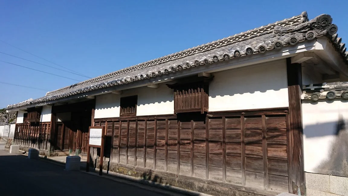 Kusakake Jutaku Nagaya Gate
