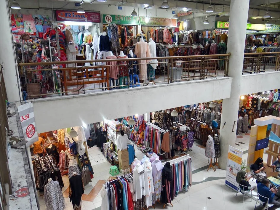 Pusat Grosir Solo ( PGS )