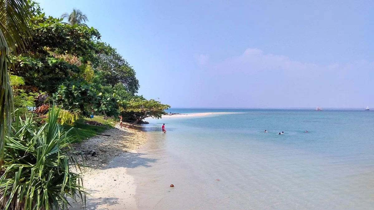 Liwungan Island