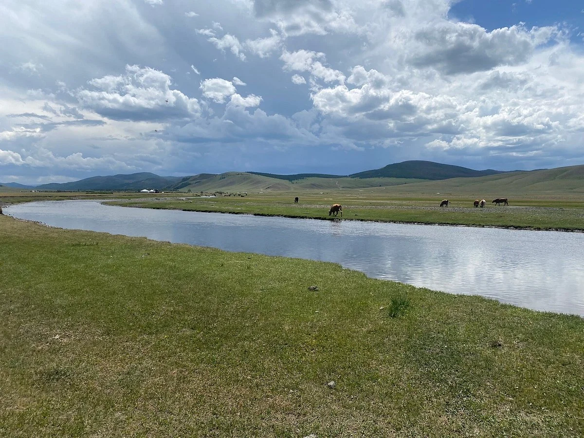 Tsenkher Hot Spring