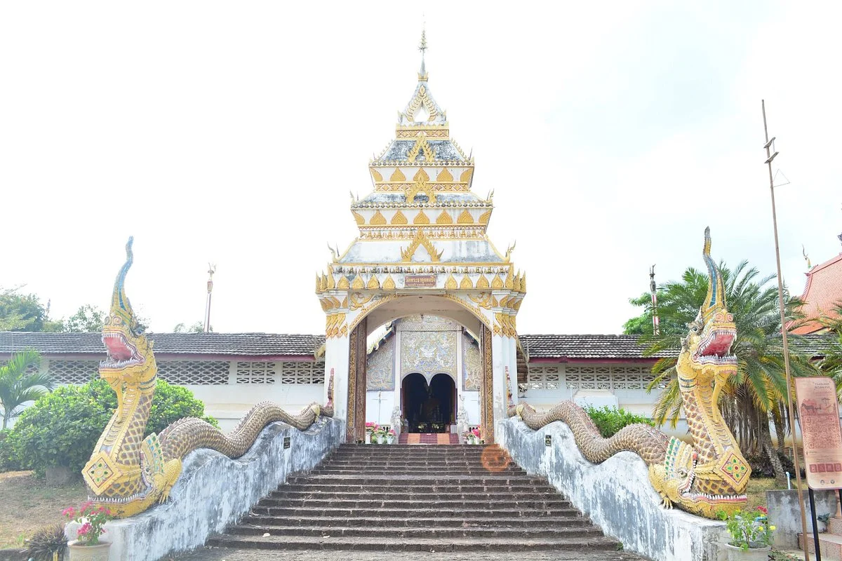 Wat Phra Tat Chom Ping