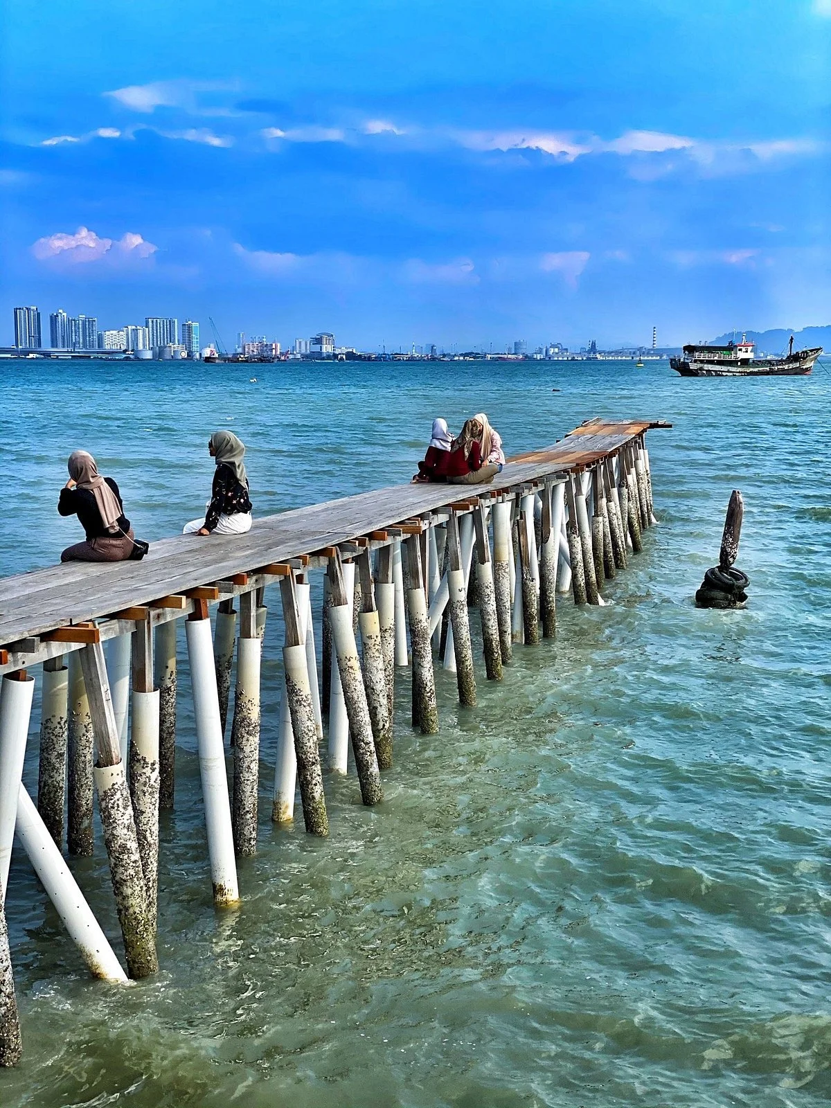 Tan Jetty
