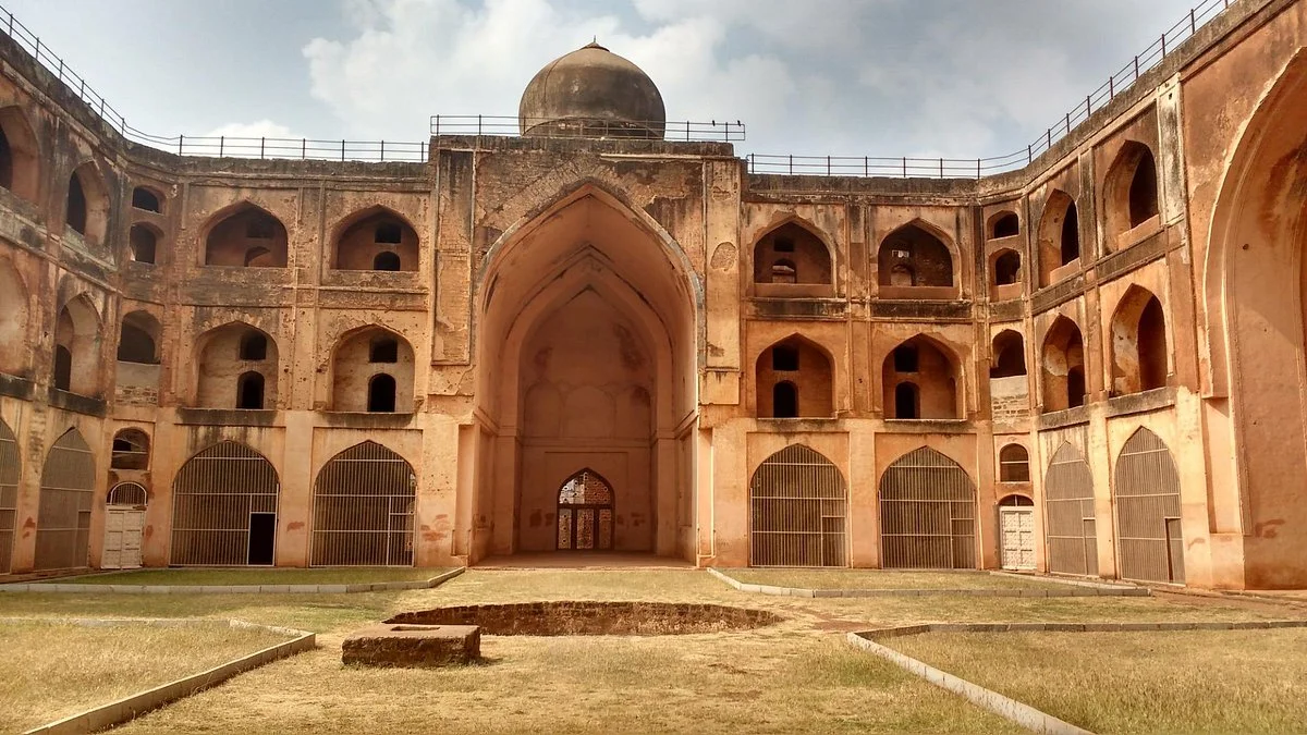 Mahamud Gawan Madrasa