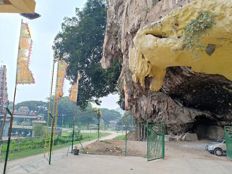 Guan Yin And Ba Xian Cave