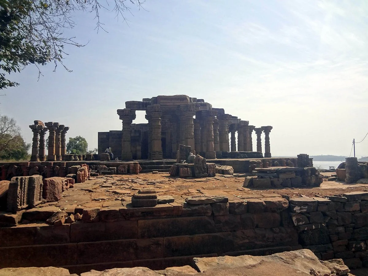 24 Avatars Group of Temples