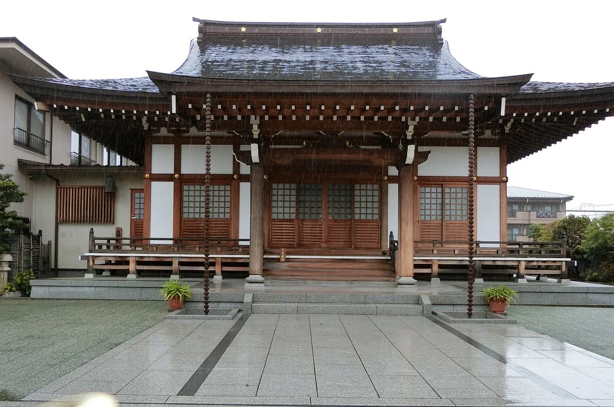 Yakuo-ji Temple
