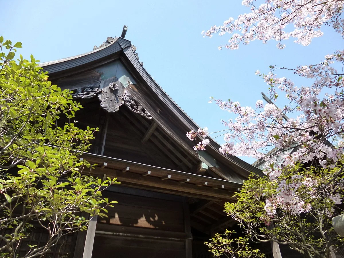 Shirahataten Shrine