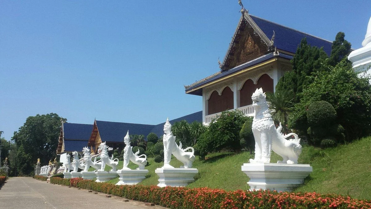Wat Aranyawiwake Ban Pong
