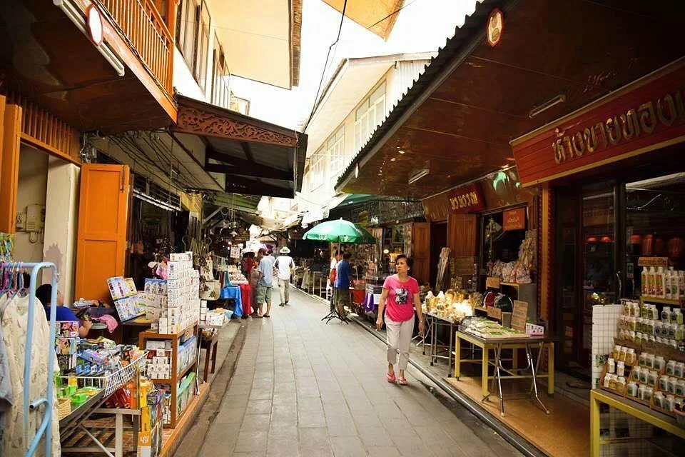 Sam Chuk Market