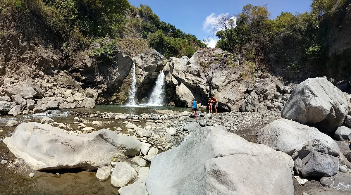 Dewi Selendang Waterfall