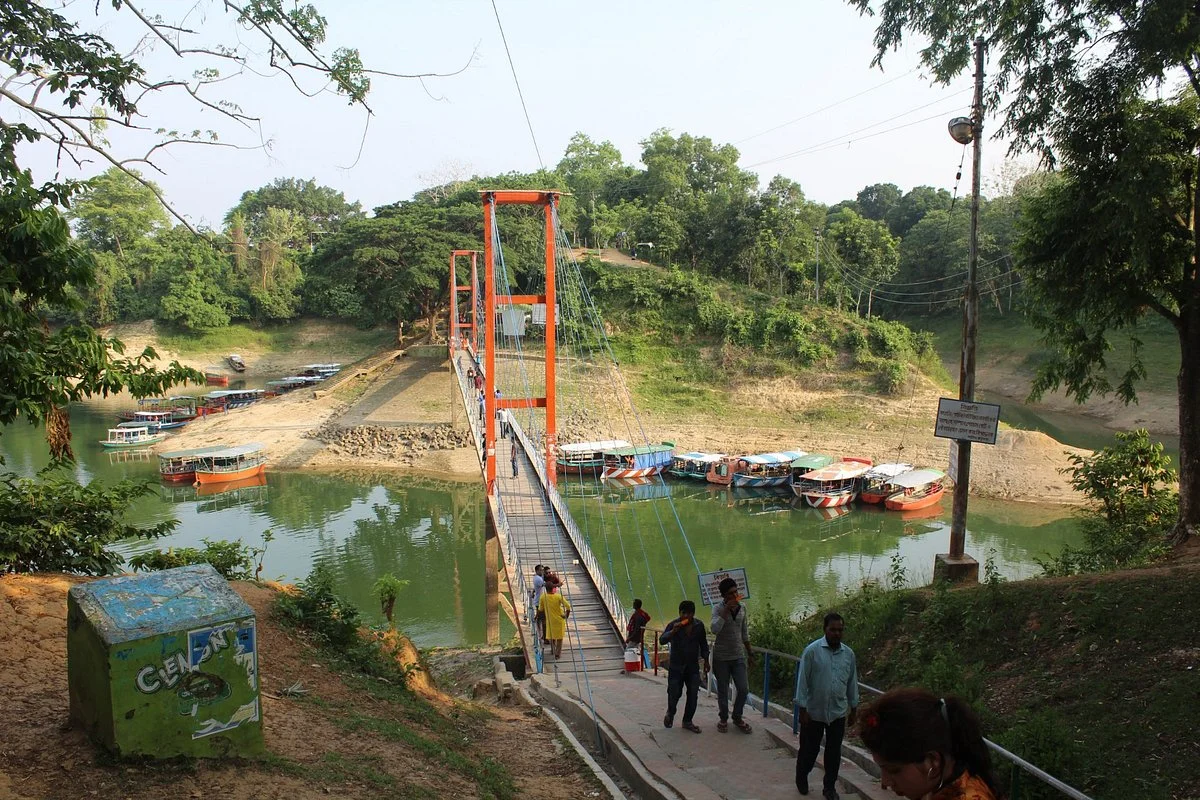 Parjatan Hanging Bridge