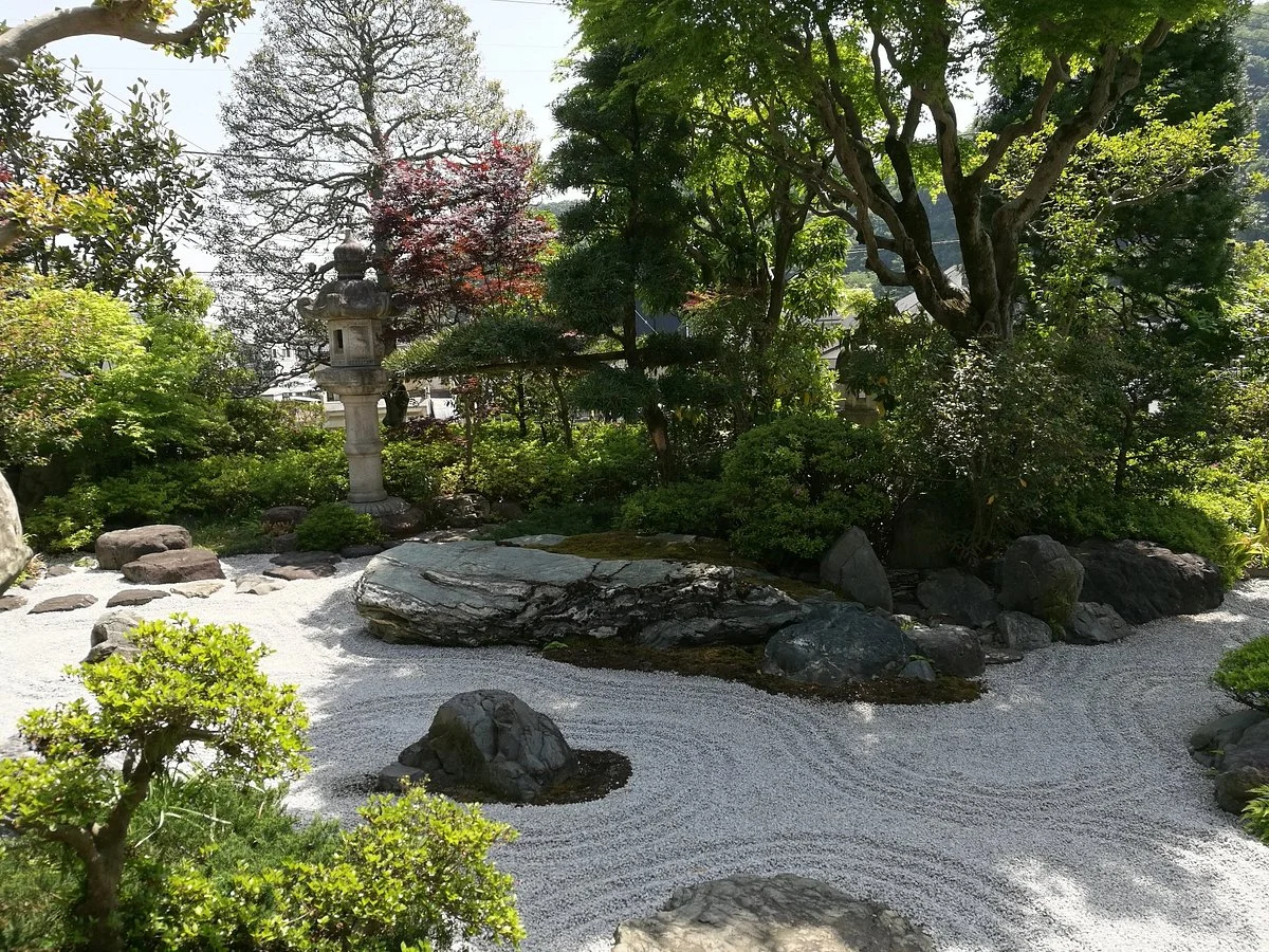 Takao Komakino Garden