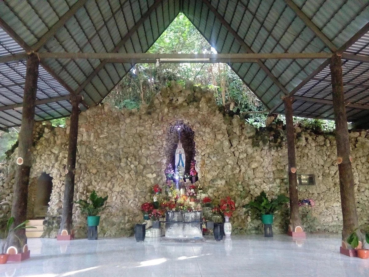 Gua Maria Bukit Kanada