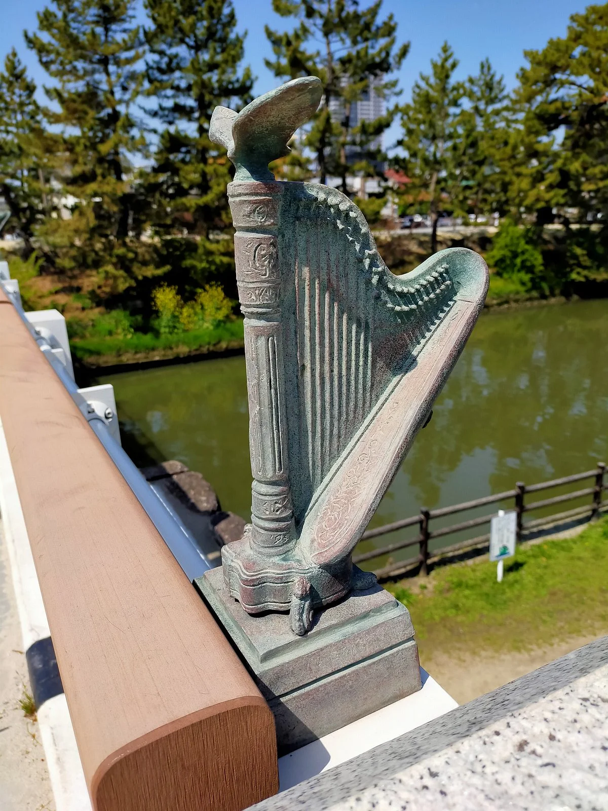 Harp Bridge