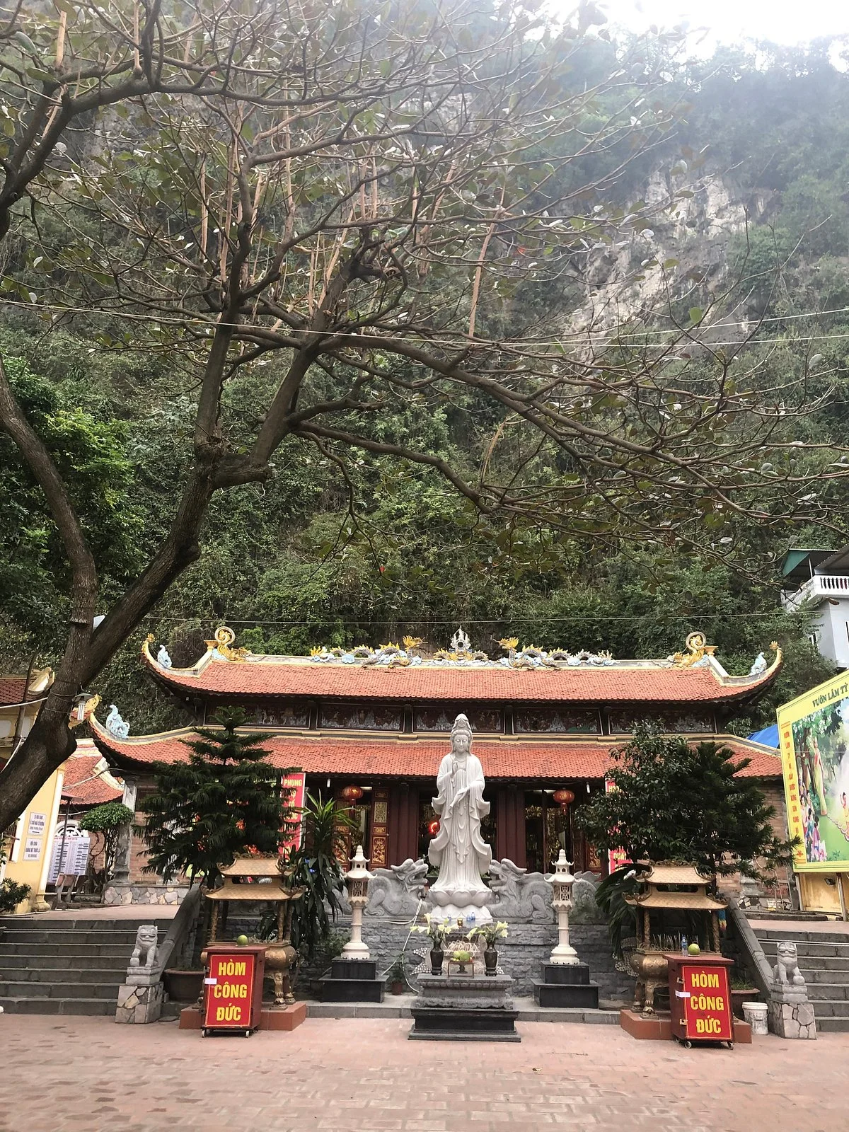 Long Tien Pagoda