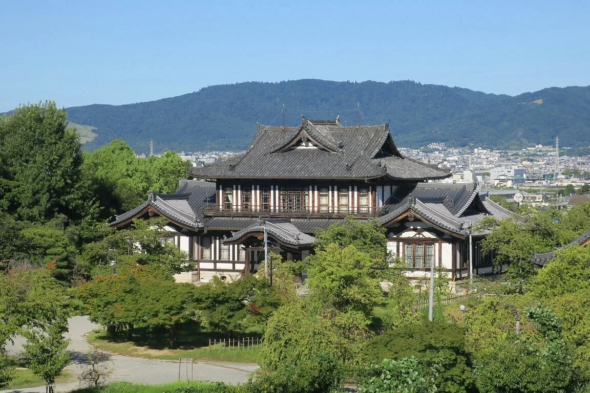 Joshi Kaikan
