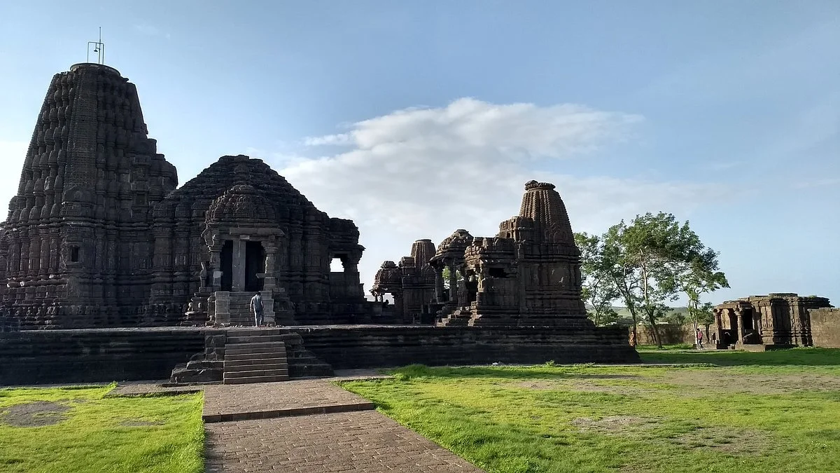 Gondeshwar Temple