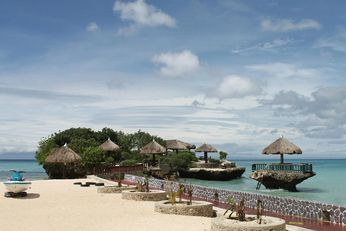 Mangodlong Beach